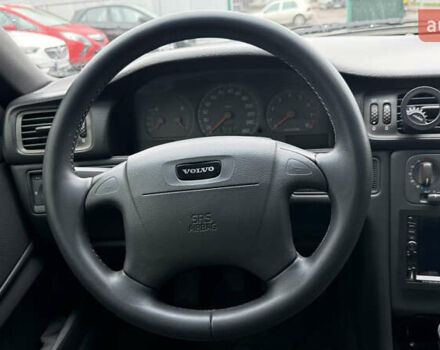 Белый Вольво С70, объемом двигателя 2.44 л и пробегом 373 тыс. км за 4200 $, фото 22 на Automoto.ua