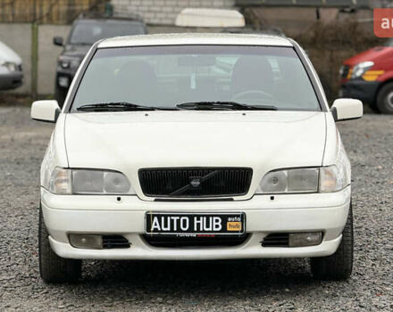 Белый Вольво С70, объемом двигателя 2.44 л и пробегом 373 тыс. км за 4200 $, фото 2 на Automoto.ua