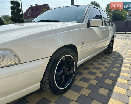 Белый Вольво С70, объемом двигателя 2.44 л и пробегом 371 тыс. км за 4199 $, фото 2 на Automoto.ua