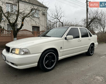 Белый Вольво С70, объемом двигателя 2.44 л и пробегом 373 тыс. км за 3600 $, фото 2 на Automoto.ua