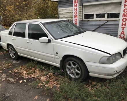 Білий Вольво S70, об'ємом двигуна 2.5 л та пробігом 300 тис. км за 2599 $, фото 1 на Automoto.ua