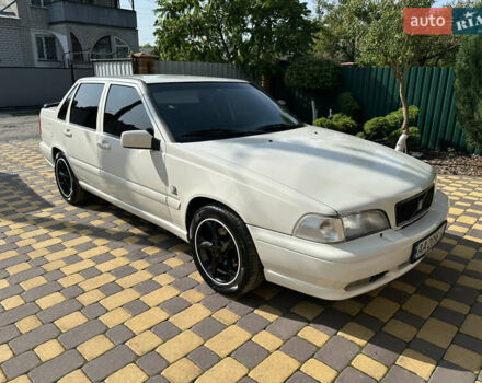 Белый Вольво С70, объемом двигателя 2.44 л и пробегом 370 тыс. км за 4499 $, фото 1 на Automoto.ua