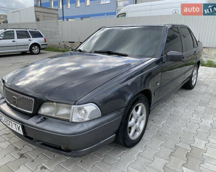 Серый Вольво С70, объемом двигателя 2.5 л и пробегом 380 тыс. км за 3100 $, фото 2 на Automoto.ua