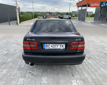 Серый Вольво С70, объемом двигателя 2.5 л и пробегом 380 тыс. км за 3100 $, фото 5 на Automoto.ua