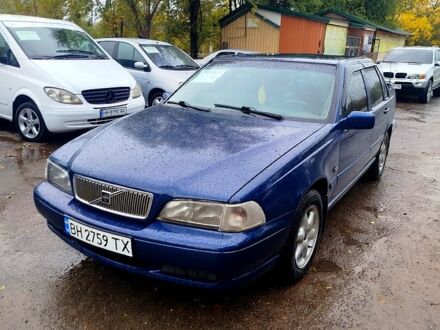 Синій Вольво S70, об'ємом двигуна 2 л та пробігом 250 тис. км за 2750 $, фото 1 на Automoto.ua