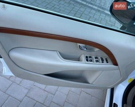 Білий Вольво S80, об'ємом двигуна 3.2 л та пробігом 250 тис. км за 6999 $, фото 16 на Automoto.ua