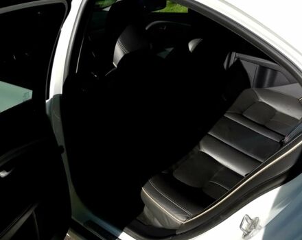 Білий Вольво S80, об'ємом двигуна 2.4 л та пробігом 150 тис. км за 8900 $, фото 14 на Automoto.ua