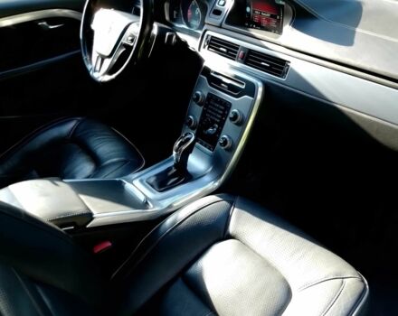 Білий Вольво S80, об'ємом двигуна 2.4 л та пробігом 150 тис. км за 8900 $, фото 12 на Automoto.ua