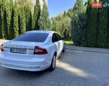 Білий Вольво S80, об'ємом двигуна 1.56 л та пробігом 134 тис. км за 14000 $, фото 5 на Automoto.ua