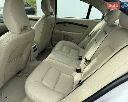 Белый Вольво С80, объемом двигателя 2 л и пробегом 200 тыс. км за 13700 $, фото 22 на Automoto.ua