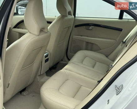 Белый Вольво С80, объемом двигателя 2 л и пробегом 200 тыс. км за 13700 $, фото 21 на Automoto.ua