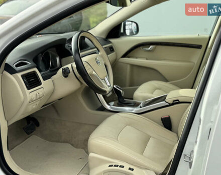 Белый Вольво С80, объемом двигателя 2 л и пробегом 200 тыс. км за 13700 $, фото 13 на Automoto.ua