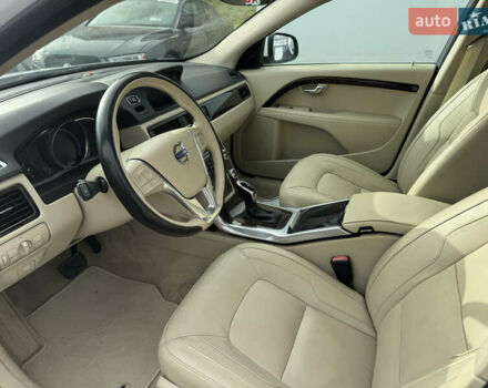 Белый Вольво С80, объемом двигателя 2 л и пробегом 200 тыс. км за 13700 $, фото 14 на Automoto.ua