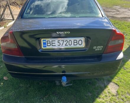 Черный Вольво С80, объемом двигателя 2.5 л и пробегом 225 тыс. км за 2500 $, фото 4 на Automoto.ua