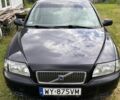 Черный Вольво С80, объемом двигателя 2.5 л и пробегом 400 тыс. км за 1550 $, фото 1 на Automoto.ua