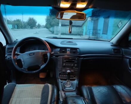 Чорний Вольво S80, об'ємом двигуна 2.8 л та пробігом 300 тис. км за 2500 $, фото 7 на Automoto.ua