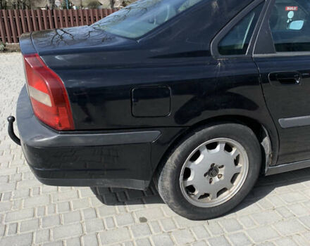 Черный Вольво С80, объемом двигателя 2.46 л и пробегом 278 тыс. км за 3900 $, фото 4 на Automoto.ua