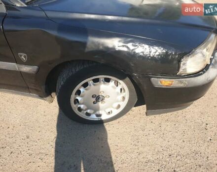Черный Вольво С80, объемом двигателя 2.8 л и пробегом 300 тыс. км за 1500 $, фото 1 на Automoto.ua