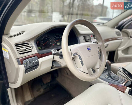 Черный Вольво С80, объемом двигателя 2.92 л и пробегом 282 тыс. км за 4399 $, фото 43 на Automoto.ua