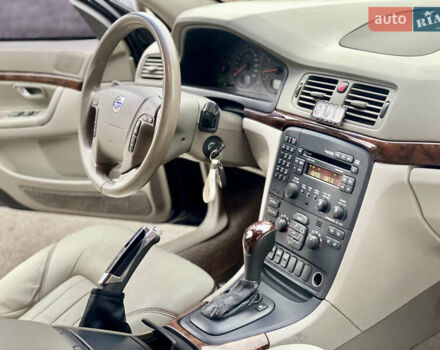 Черный Вольво С80, объемом двигателя 2.92 л и пробегом 282 тыс. км за 4399 $, фото 24 на Automoto.ua