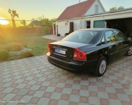 Чорний Вольво S80, об'ємом двигуна 2.4 л та пробігом 250 тис. км за 2200 $, фото 1 на Automoto.ua