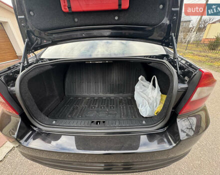 Чорний Вольво S80, об'ємом двигуна 3.2 л та пробігом 349 тис. км за 8500 $, фото 24 на Automoto.ua