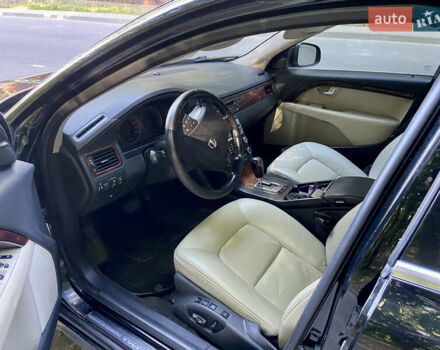 Черный Вольво С80, объемом двигателя 2.5 л и пробегом 357 тыс. км за 6600 $, фото 2 на Automoto.ua