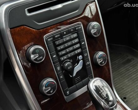 Чорний Вольво S80, об'ємом двигуна 2 л та пробігом 186 тис. км за 13990 $, фото 22 на Automoto.ua