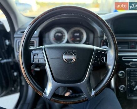 Черный Вольво С80, объемом двигателя 2.4 л и пробегом 300 тыс. км за 14200 $, фото 11 на Automoto.ua