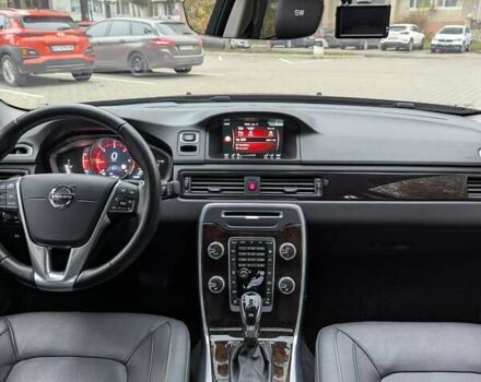 Черный Вольво С80, объемом двигателя 2 л и пробегом 136 тыс. км за 17300 $, фото 47 на Automoto.ua