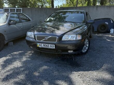 Чорний Вольво S80, об'ємом двигуна 2 л та пробігом 170 тис. км за 900 $, фото 1 на Automoto.ua