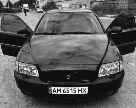 Черный Вольво С80, объемом двигателя 2.4 л и пробегом 365 тыс. км за 4200 $, фото 1 на Automoto.ua