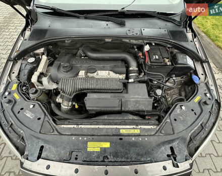 Коричневый Вольво С80, объемом двигателя 2.5 л и пробегом 300 тыс. км за 6700 $, фото 14 на Automoto.ua