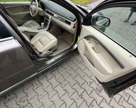 Коричневый Вольво С80, объемом двигателя 2.5 л и пробегом 300 тыс. км за 6700 $, фото 10 на Automoto.ua