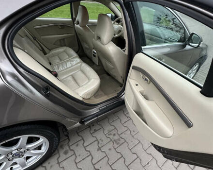 Коричневый Вольво С80, объемом двигателя 2.5 л и пробегом 300 тыс. км за 6700 $, фото 11 на Automoto.ua