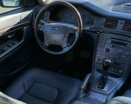 Серый Вольво С80, объемом двигателя 2.78 л и пробегом 303 тыс. км за 3500 $, фото 25 на Automoto.ua