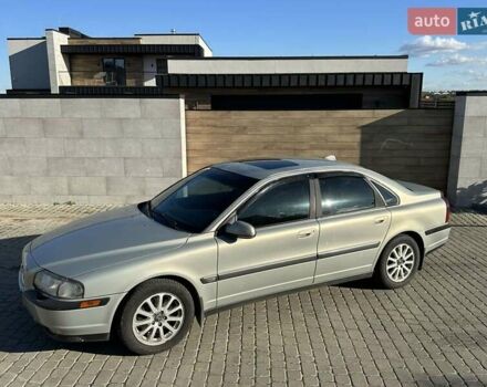 Серый Вольво С80, объемом двигателя 2.78 л и пробегом 303 тыс. км за 3500 $, фото 4 на Automoto.ua