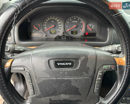Серый Вольво С80, объемом двигателя 2.4 л и пробегом 290 тыс. км за 4200 $, фото 13 на Automoto.ua
