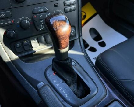 Серый Вольво С80, объемом двигателя 2.8 л и пробегом 303 тыс. км за 4300 $, фото 16 на Automoto.ua