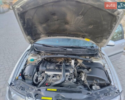 Серый Вольво С80, объемом двигателя 2 л и пробегом 404 тыс. км за 4000 $, фото 10 на Automoto.ua