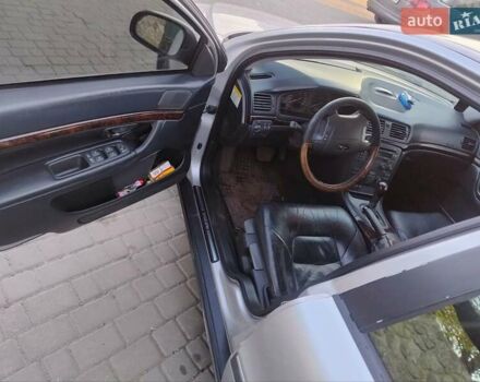 Серый Вольво С80, объемом двигателя 2 л и пробегом 406 тыс. км за 3850 $, фото 12 на Automoto.ua