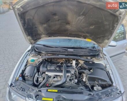 Серый Вольво С80, объемом двигателя 2 л и пробегом 406 тыс. км за 3850 $, фото 16 на Automoto.ua