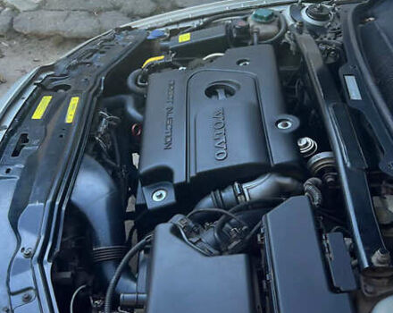 Серый Вольво С80, объемом двигателя 2.5 л и пробегом 444 тыс. км за 4700 $, фото 7 на Automoto.ua