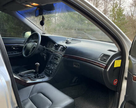 Серый Вольво С80, объемом двигателя 2.4 л и пробегом 450 тыс. км за 4000 $, фото 6 на Automoto.ua