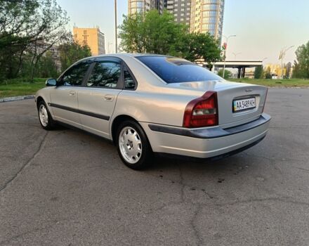 Серый Вольво С80, объемом двигателя 2 л и пробегом 266 тыс. км за 3950 $, фото 2 на Automoto.ua