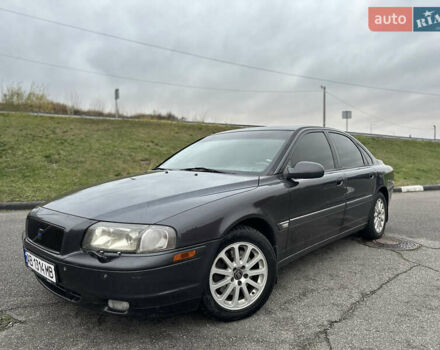 Серый Вольво С80, объемом двигателя 2 л и пробегом 340 тыс. км за 4500 $, фото 1 на Automoto.ua