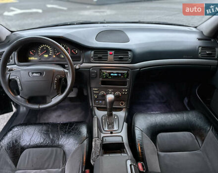 Серый Вольво С80, объемом двигателя 2 л и пробегом 340 тыс. км за 4500 $, фото 37 на Automoto.ua