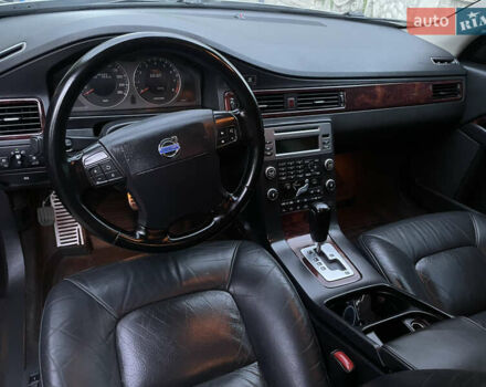 Серый Вольво С80, объемом двигателя 3.2 л и пробегом 230 тыс. км за 9500 $, фото 9 на Automoto.ua