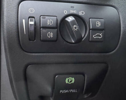 Серый Вольво С80, объемом двигателя 2 л и пробегом 307 тыс. км за 8500 $, фото 14 на Automoto.ua