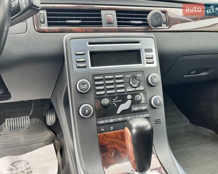 Серый Вольво С80, объемом двигателя 2.52 л и пробегом 207 тыс. км за 9700 $, фото 15 на Automoto.ua